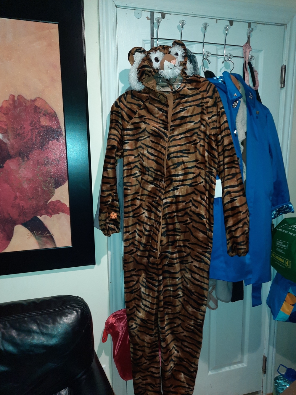 NWT ADULT Tiger Plush Hooded One-Piece Jumpsuit Costume 🎃🐅🐯 Brown&black OSFM